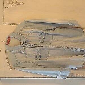 Gloria Vanderbilt denim shirt, large